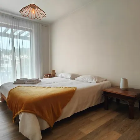 Apartment Com Terracos Privativos Em De Luxo